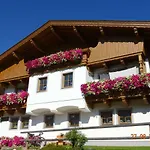 Haus Stadler * Tux